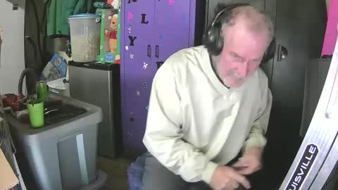 Snapshot of pussy_licker0127 chatting on 14, 12, 2024 Mark online show from 14, 12, 2024