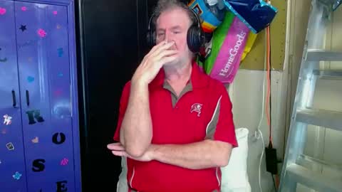 Snapshot of pussy_licker0127 chatting on 12, 3, 2025 Mark online show from 12, 3, 2025