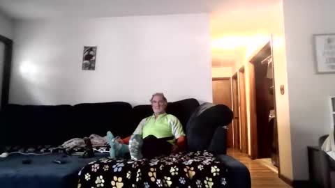 Snapshot of pussy_licker0127 chatting on 28, 10, 2025 Mark online show from 28, 10, 2025