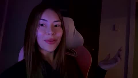 Snapshot of pussycandy4u chatting on 17, 12, 2024 pussycandy4u online show from 17, 12, 2024