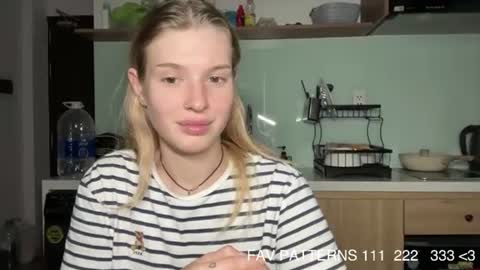 Snapshot of pussymoneywet chatting on 8, 7, 2026 Lina online show from 8, 7, 2026