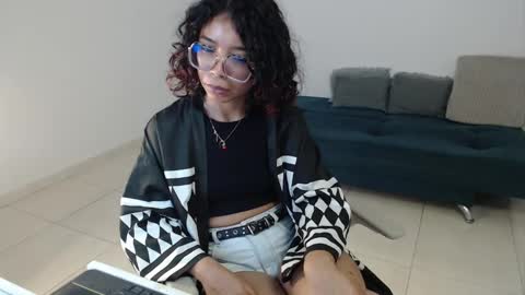 Izumi online show from 9, 3, 2025