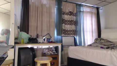 putiputi4u online show from 4, 1, 2025