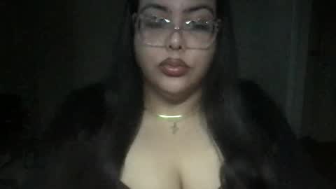 Prettypink Tinyhole online show from 6, 1, 2025