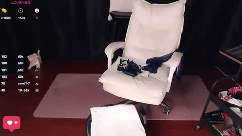 qianqian_ online show from 7, 7, 2026