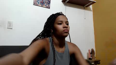 Snapshot of queeen_bee1 chatting on 3, 1, 2025 queeen_bee1 online show from 3, 1, 2025