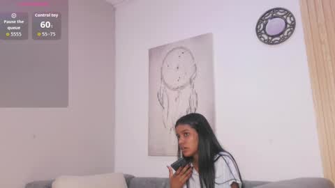 Snapshot of queen_adhara chatting on 26, 4, 2026 ANTONELLA online show from 26, 4, 2026