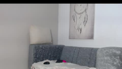 Snapshot of queen_adhara chatting on 19, 5, 2026 ANTONELLA online show from 19, 5, 2026