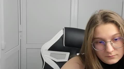 Amelie online show from 24, 3, 2026