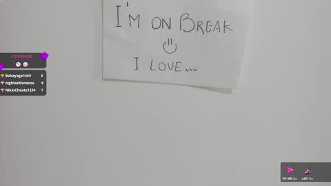 Snapshot of queen_antonella_oficial chatting on 18, 2, 2025 QUEEN ANTONELLA online show from 18, 2, 2025