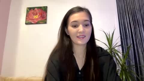 Snapshot of queen_chatur chatting on 4, 2, 2025 Viktoria online show from 4, 2, 2025