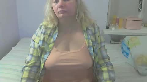 queen_jane8 online show from 16, 10, 2025