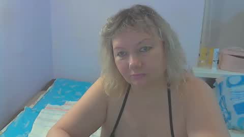 Snapshot of queen_jane8 chatting on 20, 11, 2025 queen_jane8 online show from 20, 11, 2025