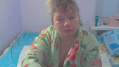 Snapshot of queen_jane8 chatting on 17, 12, 2025 queen_jane8 online show from 17, 12, 2025