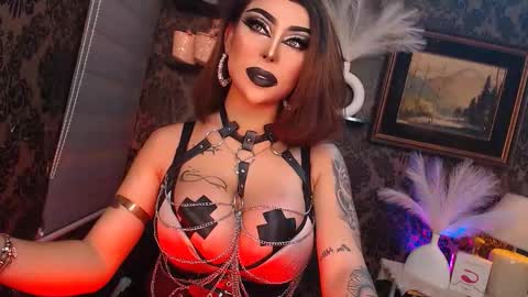 Snapshot of queen_mirahh chatting on 24, 9, 2025 queen mira maria shantal online show from 24, 9, 2025