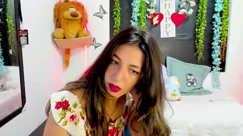 queen_natttyy online show from 5, 3, 2026
