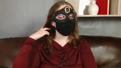 Snapshot of queen_nora chatting on 21, 6, 2026 Nora online show from 21, 6, 2026