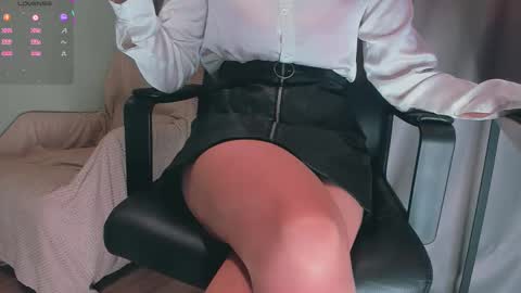 Snapshot of queen_nylon chatting on 12, 1, 2026 Carly online show from 12, 1, 2026