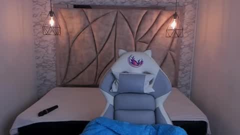 Snapshot of queen_perla_ chatting on 27, 2, 2025 online show from 27, 2, 2025