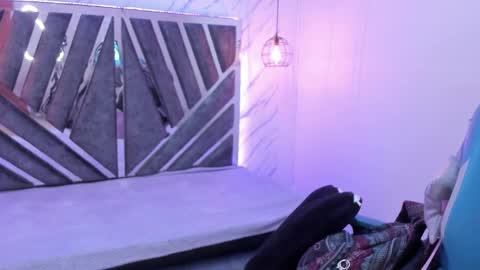 Snapshot of queen_perla_ chatting on 10, 9, 2025 online show from 10, 9, 2025