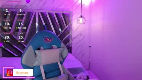 Snapshot of queen_perla_ chatting on 27, 9, 2025 online show from 27, 9, 2025