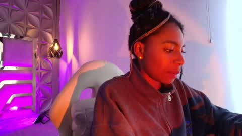 Snapshot of queen_perla_ chatting on 31, 1, 2026 online show from 31, 1, 2026