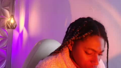 Snapshot of queen_perla_ chatting on 1, 2, 2026 online show from 1, 2, 2026