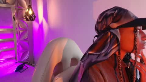 Snapshot of queen_perla_ chatting on 2, 2, 2026 online show from 2, 2, 2026