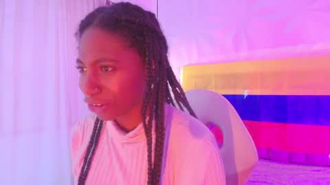 Snapshot of queen_perla_ chatting on 4, 7, 2026 online show from 4, 7, 2026