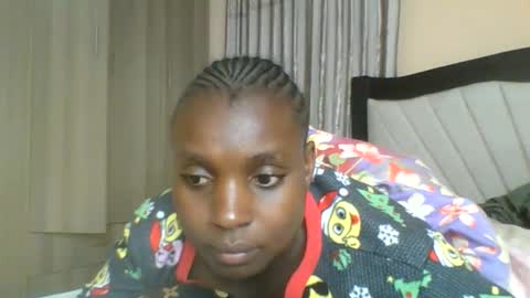 Snapshot of queen_wow2 chatting on 5, 6, 2026 queen online show from 5, 6, 2026