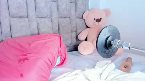 queen_yully online show from 19, 2, 2026