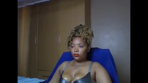 Queenbebony2 online show from 8, 6, 2026