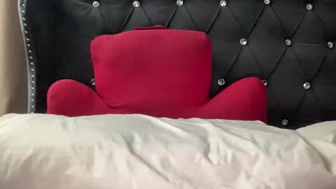 QUEEN online show from 13, 4, 2026