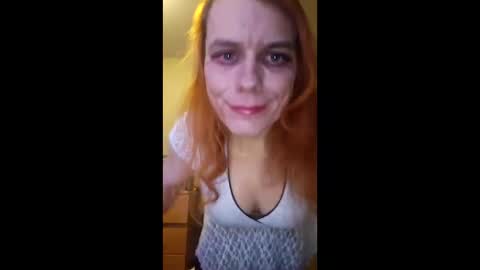 queenbitchholly online show from 17, 12, 2025