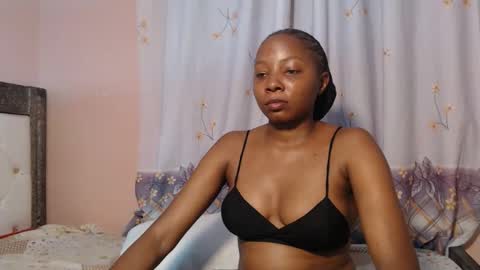 queenchloe1 online show from 1, 6, 2026