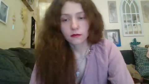 Snapshot of queencrimsonlvx chatting on 11, 4, 2026 queencrimsonlvx online show from 11, 4, 2026