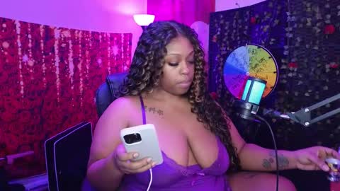 Queen Cherise Roze online show from 18, 2, 2026