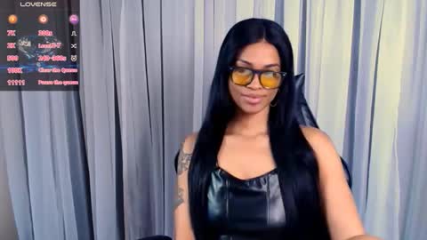 Snapshot of queendom_ing chatting on 27, 5, 2026 Sweet Goddess online show from 27, 5, 2026