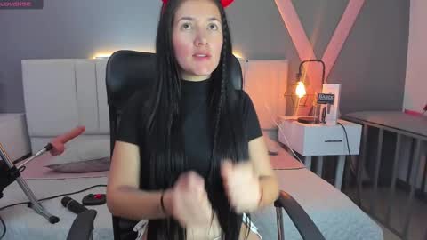 Snapshot of queenn24 chatting on 11, 12, 2024 EMILY online show from 11, 12, 2024