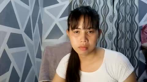 Snapshot of queennbbee chatting on 10, 6, 2026 queennbbee online show from 10, 6, 2026