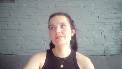 QueenOfModels online show from 16, 5, 2026
