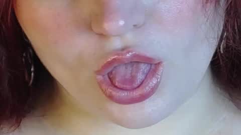 Snapshot of queenstasy chatting on 17, 11, 2025 Queen Stasy online show from 17, 11, 2025