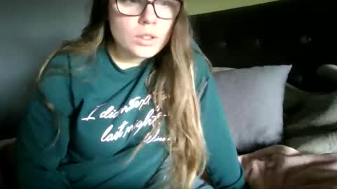 queenstuff online show from 10, 2, 2026