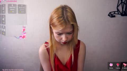 Snapshot of quennabrucker chatting on 10, 9, 2025 Tate online show from 10, 9, 2025