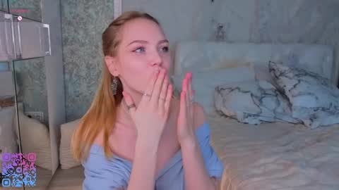 Teri  My favorite vibes 77 101 222 666 online show from 12, 11, 2025