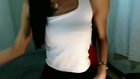 Snapshot of quenny121698 chatting on 2, 10, 2025 quenny121698 online show from 2, 10, 2025