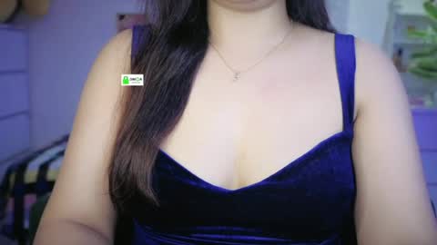 Snapshot of quest_queen chatting on 5, 8, 2026 zaara online show from 5, 8, 2026