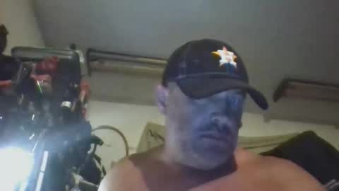 Snapshot of quikkynikky chatting on 27, 5, 2026 SeLaCome online show from 27, 5, 2026