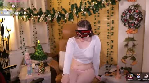 QuinnMonroe online show from 4, 12, 2025