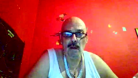Snapshot of qwertyuiop22348015 chatting on 5, 1, 2026 qwertyuiop22348015 online show from 5, 1, 2026